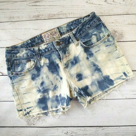 American Rag Upcycled Reverse Tie Dye sz 9 Shorts - Picture 3 of 10